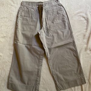 jean west khaki capri  size 10